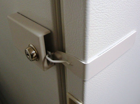 White Refrigerator Lock with Padlock -2355wwp