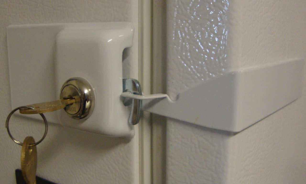 Refrigerator Door Lock with Padlock - White 